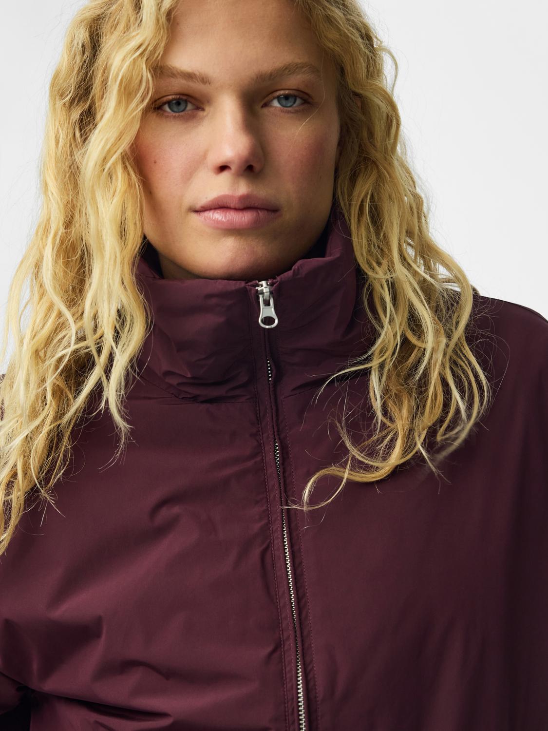 model_shot-detail